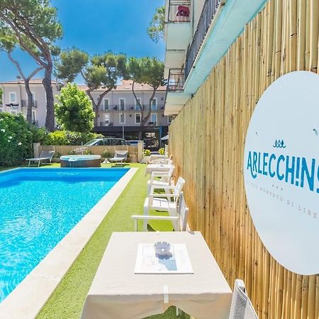 Hotel Arlecchino Риччоне Экстерьер фото